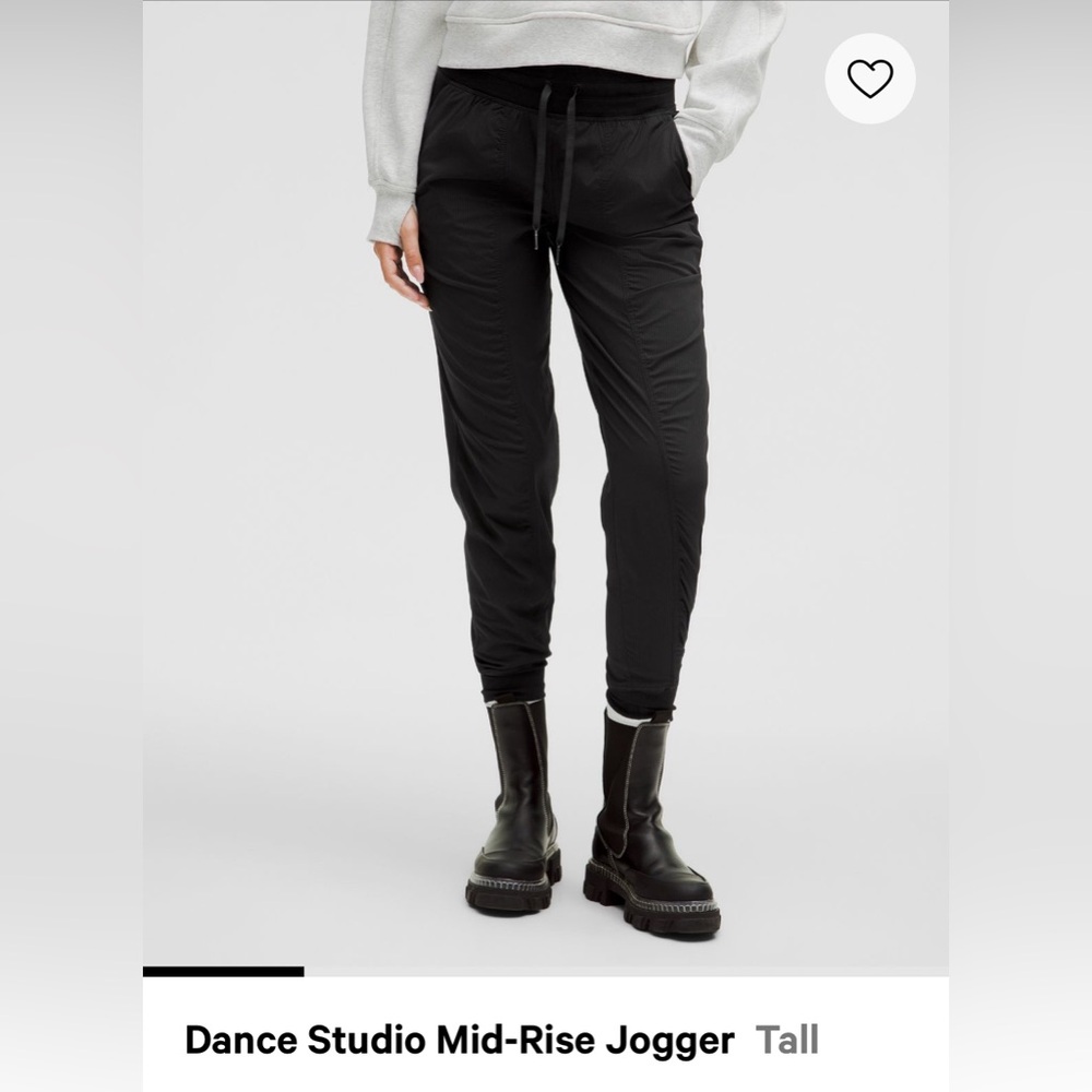 Lululemon Dance Studio Jogger Tall Length size 2